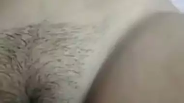 Penis Penetration of Shy Girl in Oyo – “Are Abhi gaya hi ni hai”