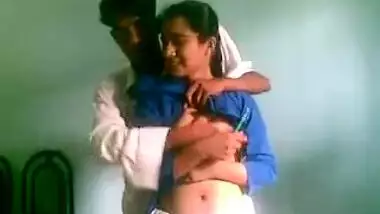 Cute college student boobs and pussy is enjoyed by her classmate in the class