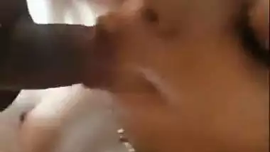 Mature Indian aunty blowjob facial