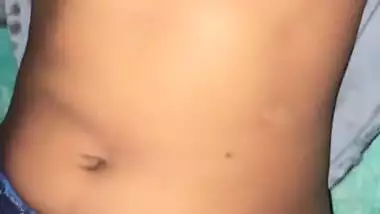 Rani Xxx Hot Video Apne Pyaas Ko Bujhane Ke Liye Apna Boobs Dabana Pda Hot Video