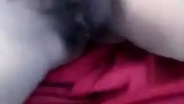 [ Indian Hard Porn ] Desi aunty show boobs and pussy at outdoor