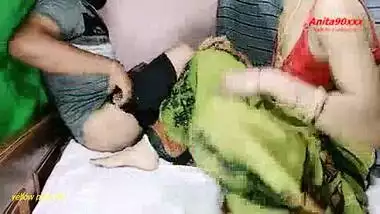 Bua aur bhatije ne ghar par hardcore chudai khel khela