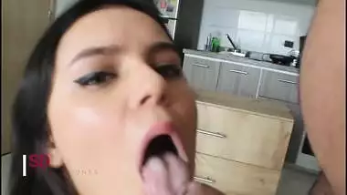 Me Follo A Mi Hermanastro Despues De Que Me Toma Unas Fotos Sexys - Porno En Espanol