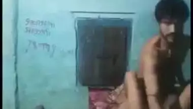 Caught as Indian village wife gets sex with brother-in-law, Desi mms video