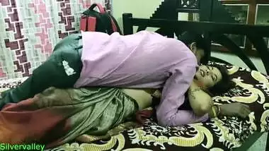 Amazing Sex with Indian xxx hot Bhabhi at home! with clear hindi audio