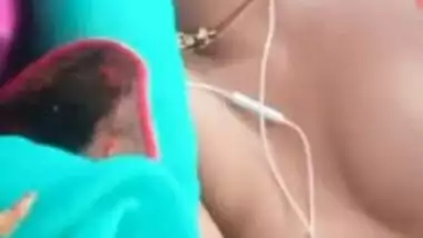 Desi wench has no shame to show bestie's BF her nude XXX curves