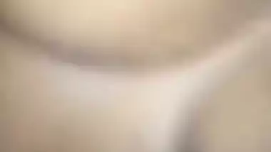 MMS video of mature Desi Bhabhi having XXX affair with brother-in-law