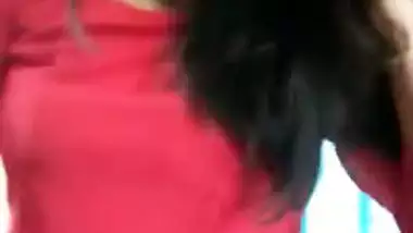 Amateur XXX actress gives pussy to Desi lover in the morning on camera