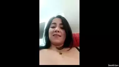 Sex show by thoughtless mom who opens tits and vagina for online fans