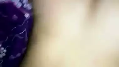 Local desi girl naked shaved pussy viral fucking