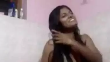 Desi chick makes XXX show in her bathroom and puts black lingerie on