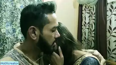 Beautiful Indian bengali bhabhi having sex with loan agent! Best Indian web series sex