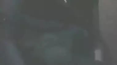 Quality of XXX video leaves much to be desired but Desi lady is sexy anyway