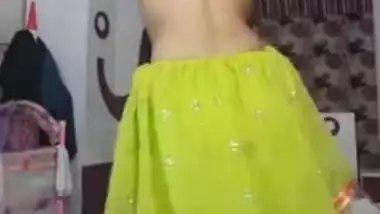 Gorgeous Desi XXX slut shows off small boobs and pussy at home MMS