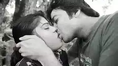 College Couple Din’t Control Love In Forest Short Movie - HClips - Private Home Clips