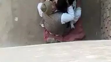 Spying Sasur fucking bahu video going viral online