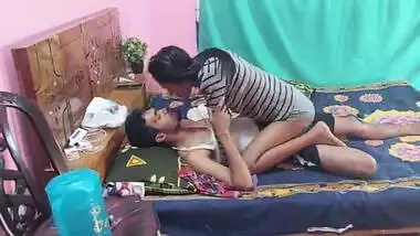 Desi hot beautiful Girlfriend having sexy fuck with her boyfriend At home sex