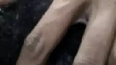 Horny desi girl fingering her hairy pussy and showing boobs to lover