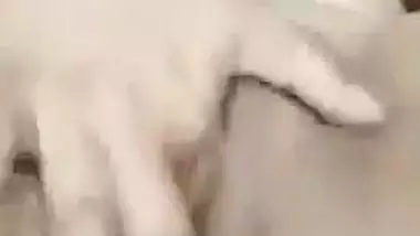 Bhabhi in pink bra goes nude in Bengali viral fingering