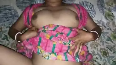 REAL VIRGIN TEEN INDIAN GIRL LOSES HER VIRGINITY - XXX fucks for the first time and deflowered