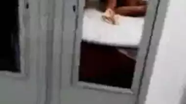 Chori ki fuddi chudai karte samay hi uski chut ki seal phati