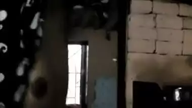 Desi chick performs inept XXX striptease show in front of a camera