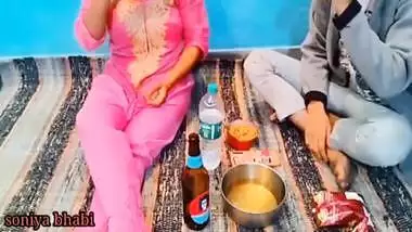 Agar Tumne Mujhe Daru Nhi Pilai To Me Tumhe Apni Chut De Dungi Xxx Soniya Bhabi