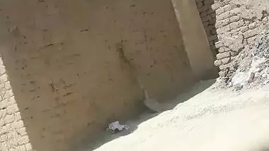 Desi sex video of a slut wife in hijab outdoor sex with her lover