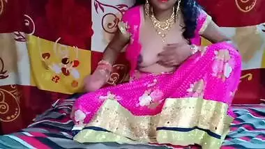 Desi babe with red lips and sexy nipples fucked in amateur XXX video