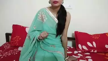 Indian Xxx Stepmom fucked her while studying with big cock with Clear Hindi audio