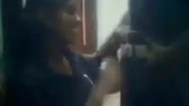 Hot Blowjob Video Of Secretary Recorded Inside Office At Chennai