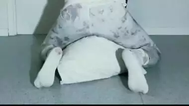 Pillow Masturbation, Big Booty Ebony In Yoga Pants Pillow Humping & Squirt Explosion, Female Orgasm.