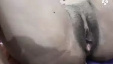 Dost Ki Beti Ko Garm Kr K Pela . Itna Choda Peshab Nikal Gya