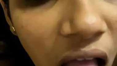 Desi Bank staff blowjob video – 2