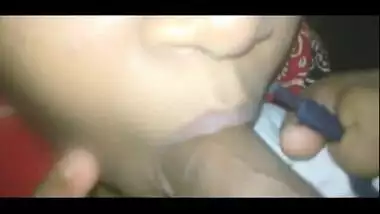 Shonu chusi apne boss ka lund with pleasure- desi indian wife part 1