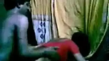 bangladesi guy fucking house maid while his wife is away home made video india