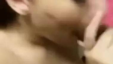 Sed Desi fellatrix takes care of penis in the amateur porn video