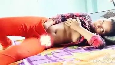 Winsome Desi virgin shows XXX breasts and rubs her cunt for the cam