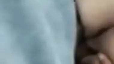 Cute Desi whore is fucked by XXX lover on the backseat of his car
