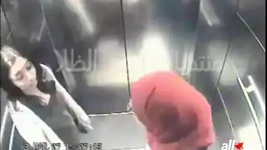 Wonderful all horny amateur indian lesbians had fun on the elevator together