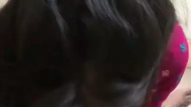 Desi Bhabhi gives a desi blowjob to fuck in the doggy style