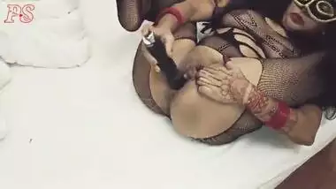 Omg Sneha bhabhi with vibrator in pussy Hindi audio dirty talk xxx video