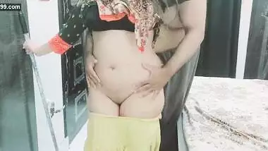 Indian Daughter Of Maid Fucked By Old Daddy For Money With Clear Hindi Audio