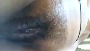 Sexy figured dehati desi girl showing nude