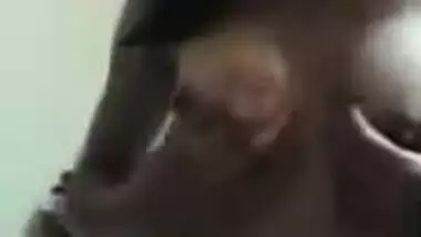 Desi amateur XXX model invites fans to see her small sex twins