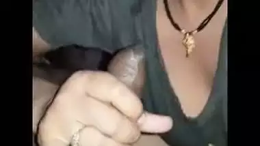 Village bhabhi is shocked to have cum inside her mouth