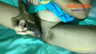 Indian hot Anita bhabi masterbat in home with Hindi audio Indian Desi sex video