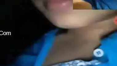 Desi teen makes boyfriend a porn gift in the form of hairy pussy video