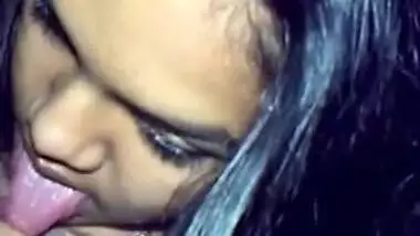 Desi sex model exposes her naked XXX parts and licks nipple close-up