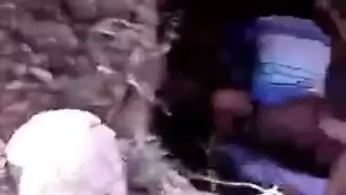 Hot Desi couple caught fucking outdoor in a ravine, MMs recorded by a voyeur
